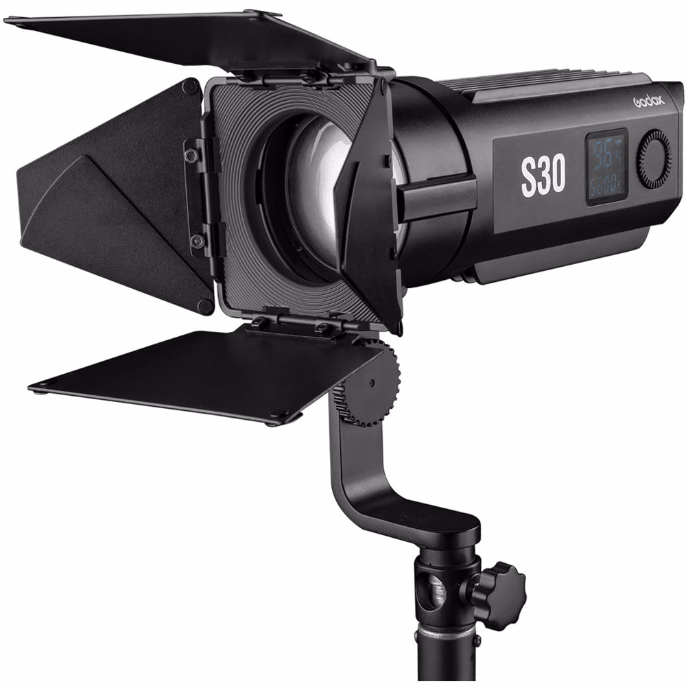 Godox S30 Luz Led Con Ángulo de Cobertura Variable - Enfocable - Imagen 15