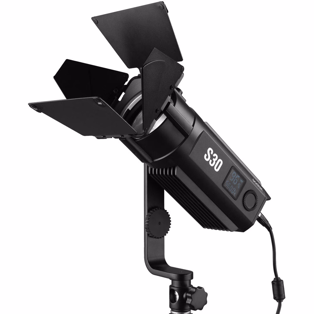 Godox S30 Luz Led Con Ángulo de Cobertura Variable - Enfocable - Imagen 17
